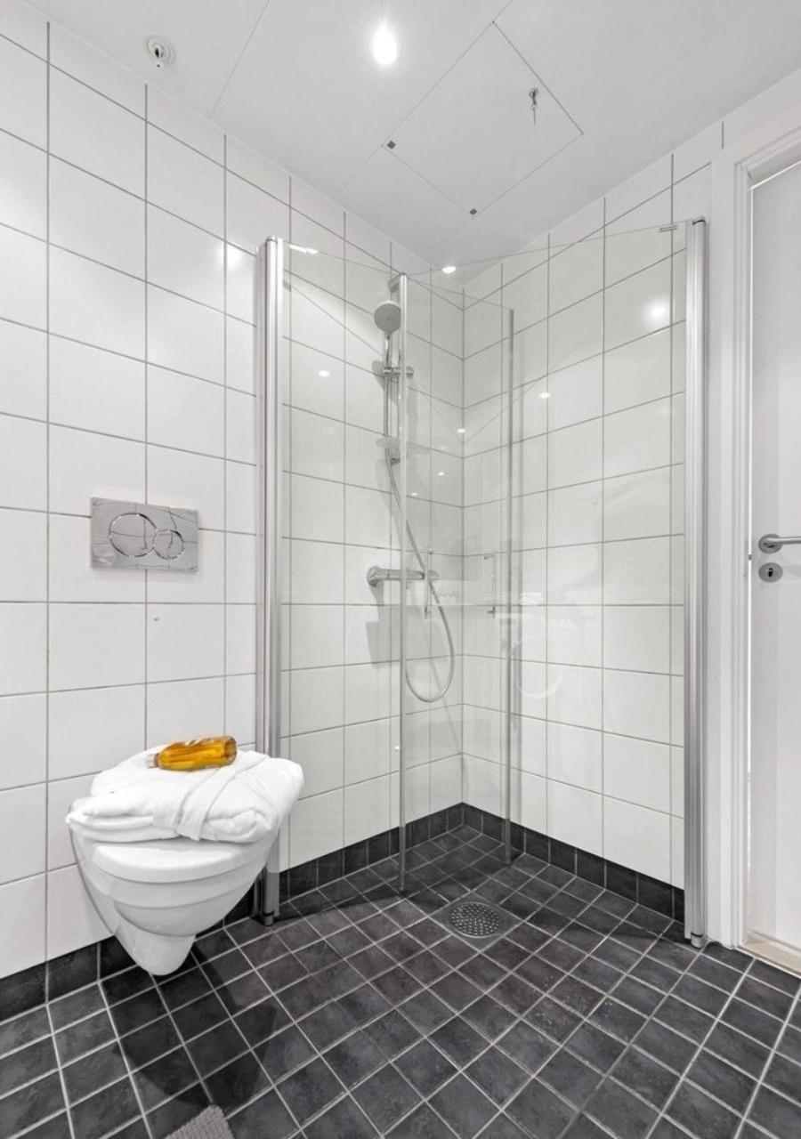 Seaside Apt - 2 Sunny Balconies - Modern - 6 Pax Осло Екстериор снимка